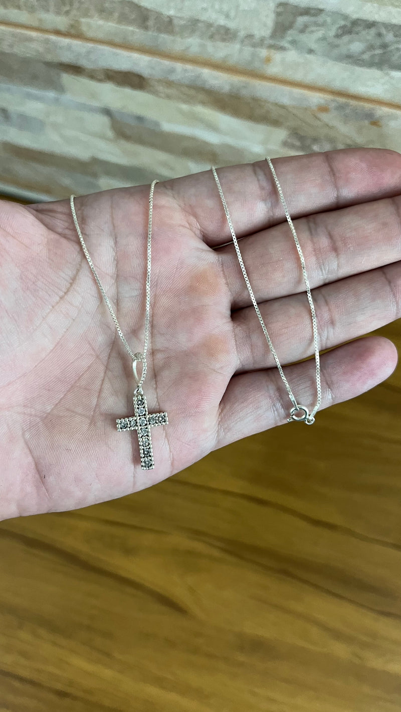 Corrente Veneziana 1mm 70cm + Pingente Cruz Cravejada